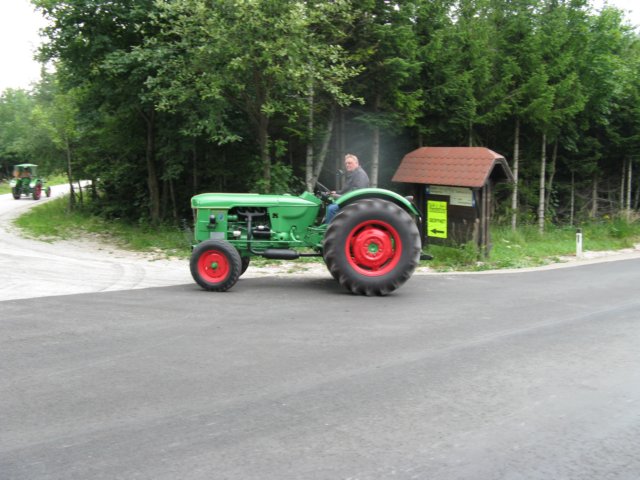 traktorausfahrtnr326072008179.jpg